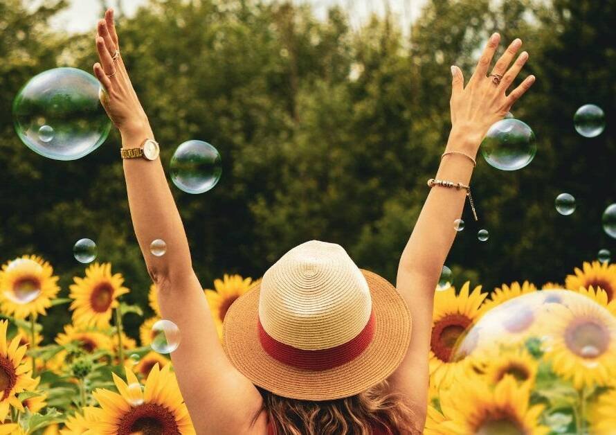 Cómo aumentar tu autoestima y confianza: pasos prácticos para mujeres